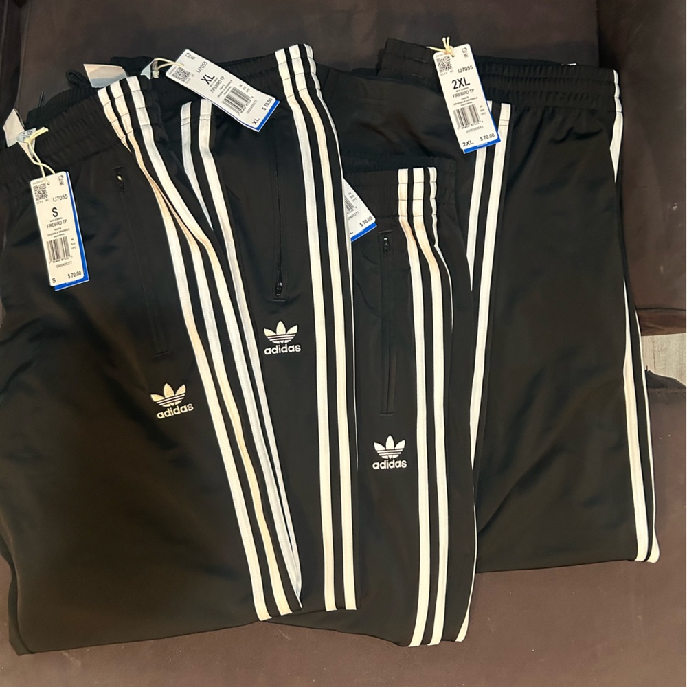 💯 Authentic Adidas Black Sweatpants with White Accents